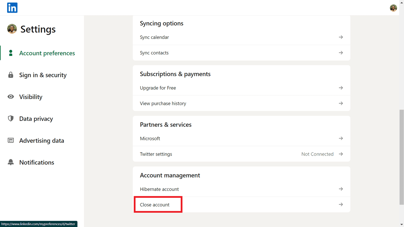 Ένα στιγμιότυπο που επισημαίνει τον σύνδεσμο Κλείσιμο λογαριασμού στο LinkedIn