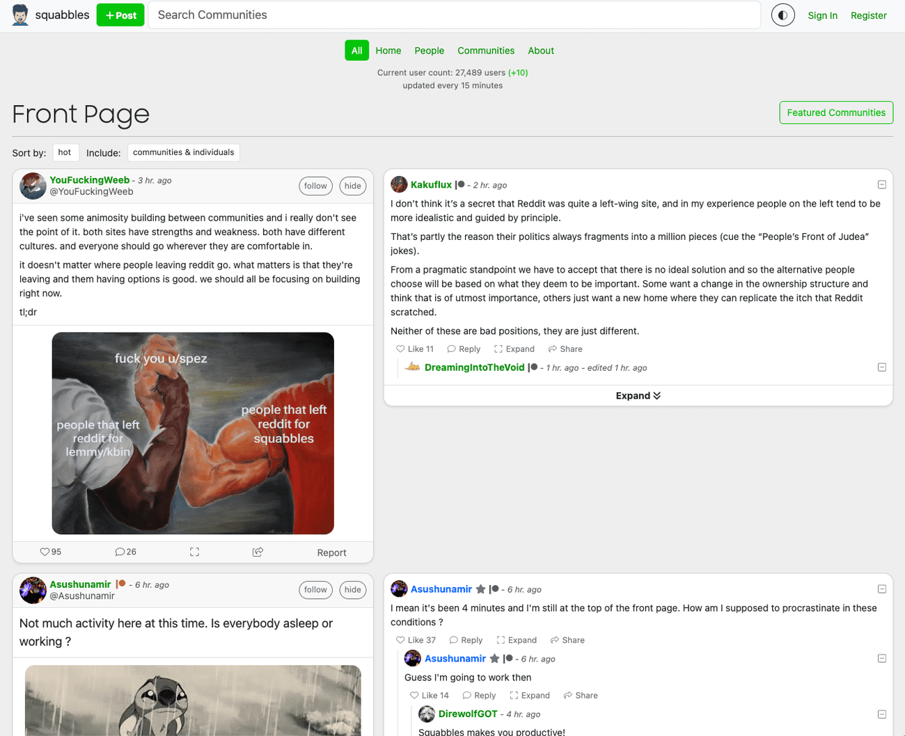 Στιγμιότυπο οθόνης της πρώτης σελίδας του Squabbles.io με ενεργή διεπαφή διπλού παραθύρου