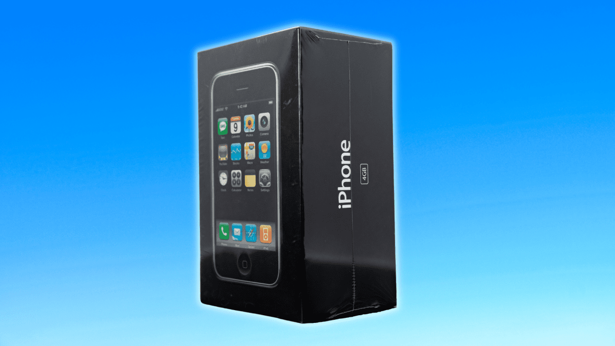 Ένα iPhone που δεν έχει ανοίξει μόλις πουλήθηκε για περισσότερα από 190.000 δολάρια σε δημοπρασία
