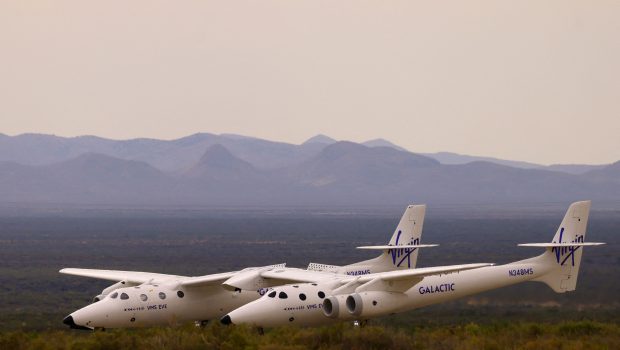 Ένας 80χρονος μεταξύ των επιβατών στη νέα διαστημική πτήση της Virgin Galactic