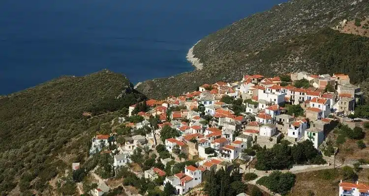 Εξερευνώντας την Αλόννησο με το TCL 408 για… διακοπές που θα μείνουν για πάντα στη μνήμη σου!