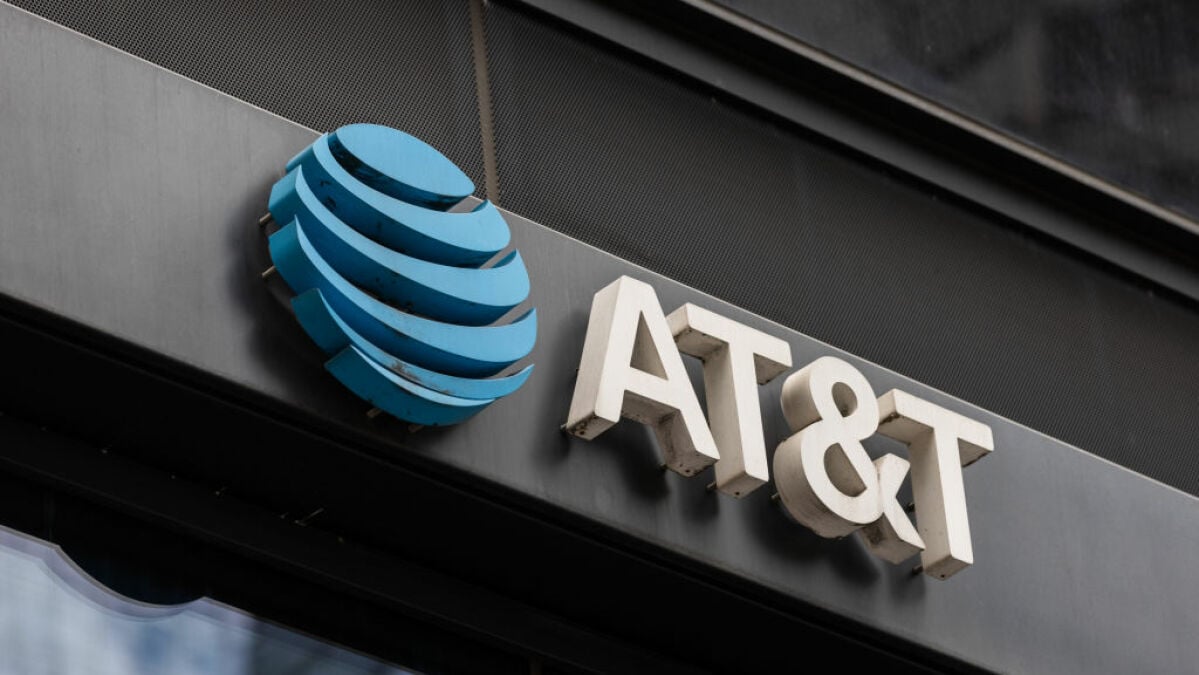Η AT&T και η Verizon προσθέτουν αθόρυβα νέες χρεώσεις στα παλιά προγράμματα
