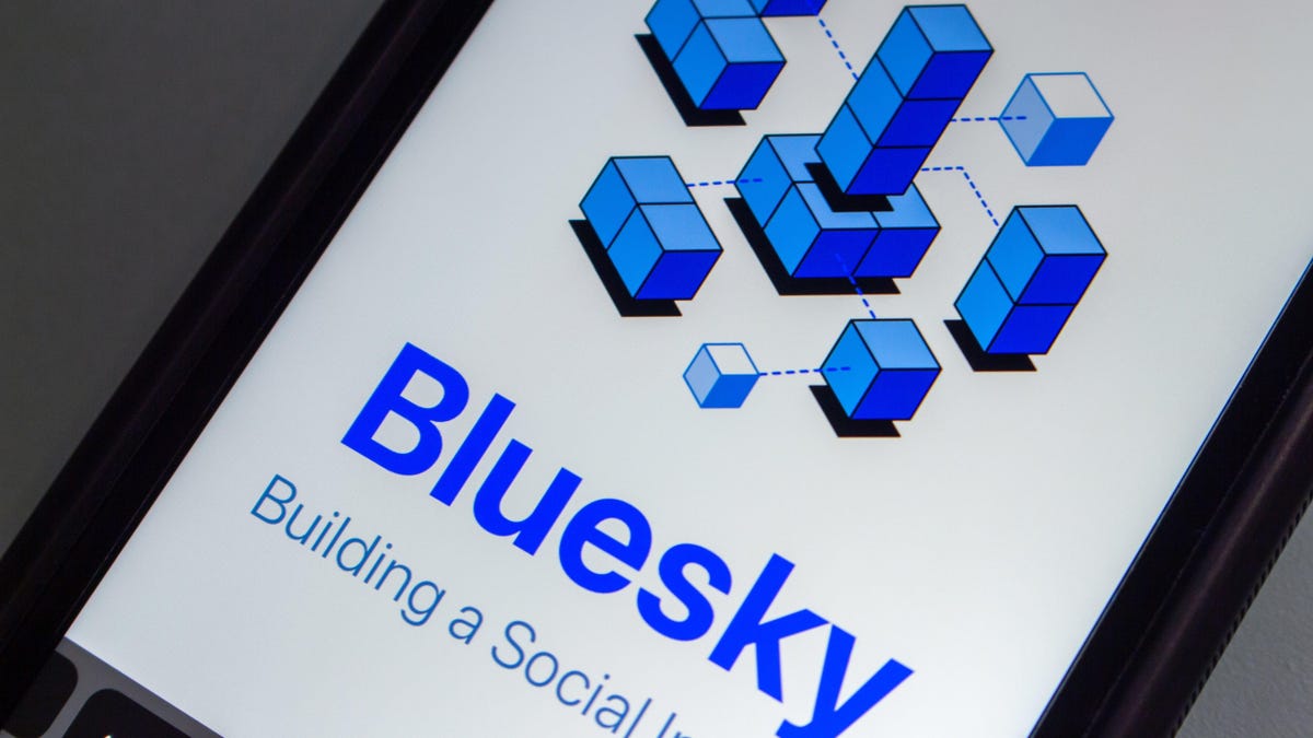 Η Bluesky βλέπει "ρεκόρ" επισκεψιμότητας στο Web μετά την τελευταία ανόητη απόφαση του Elon στο Twitter