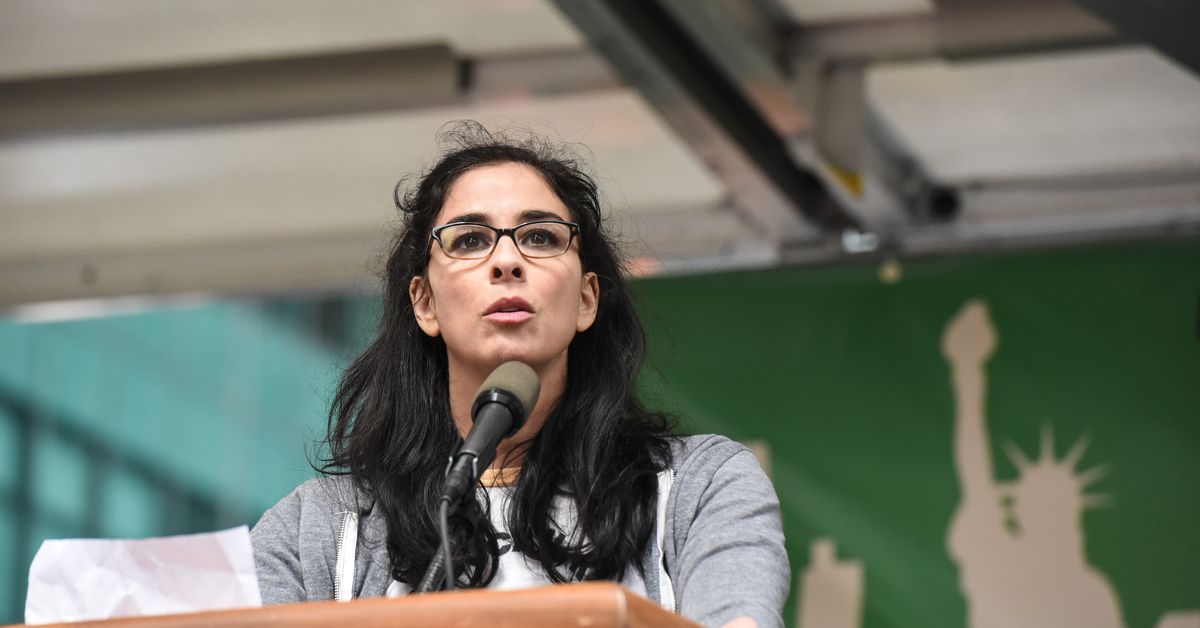 Η Sarah Silverman μηνύει τα OpenAI και Meta για παραβίαση πνευματικών δικαιωμάτων.
