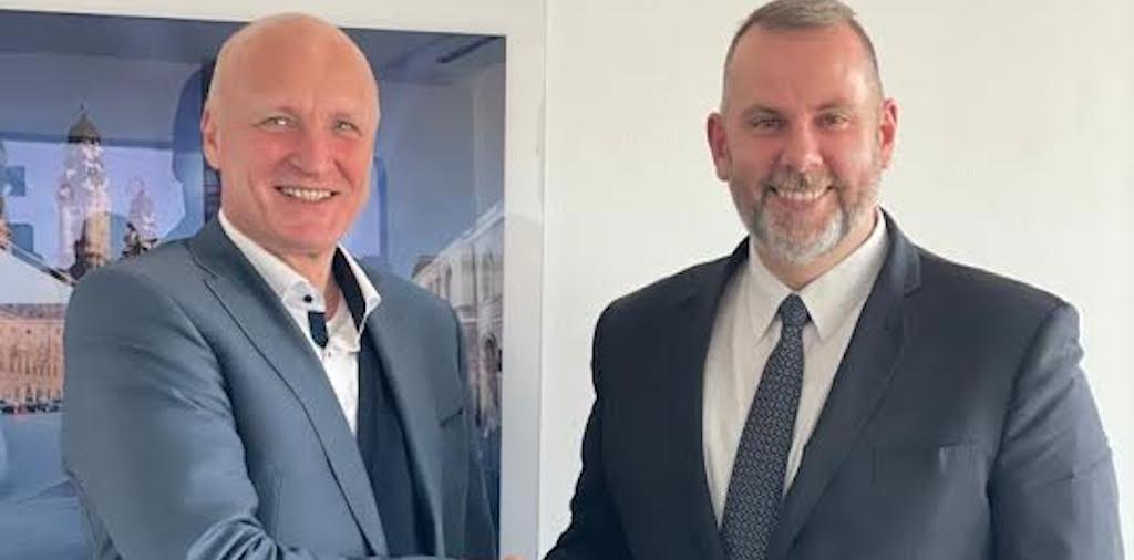 Η Sunlight Group αποκτά το 100% της Triathlon Holding