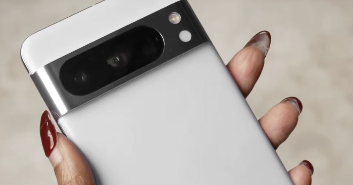 Η πρώτη πραγματική ματιά στο Google Pixel 8 Pro αποκαλύφθηκε σε φωτογραφίες δοκιμών που διέρρευσαν
