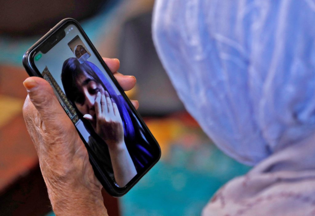 Τεχνητή νοημοσύνη: Αυξάνονται οι απάτες με χρήση οικείων φωνών – «Μαμά με απήγαγαν» - Οικονομικός Ταχυδρόμος