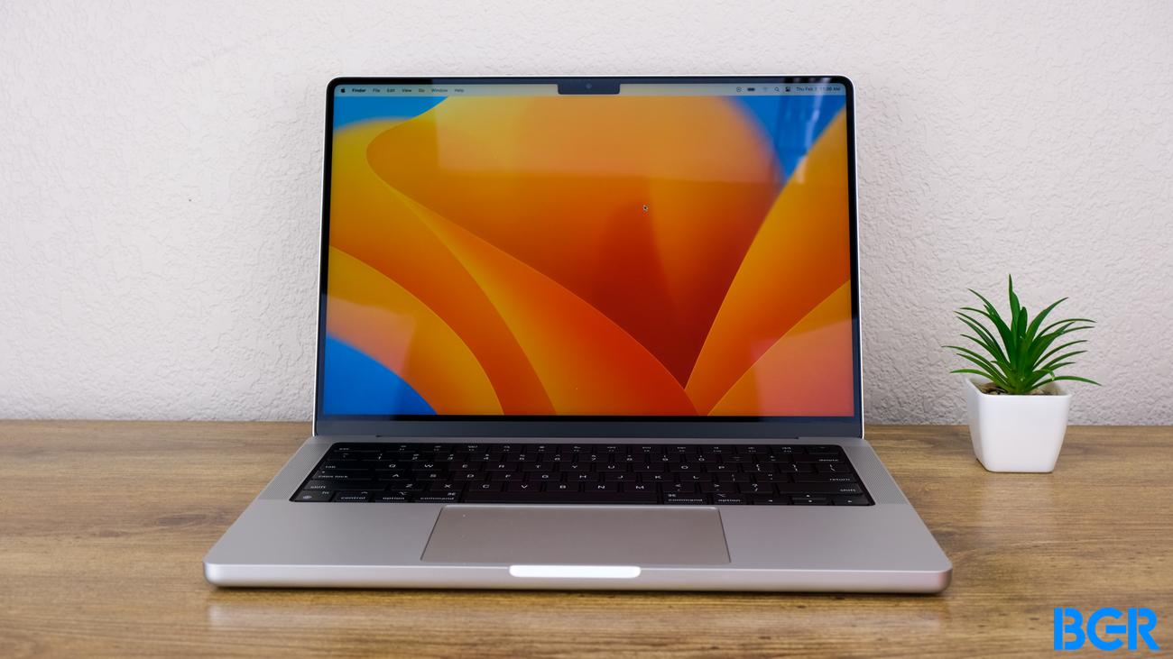 Το OLED MacBook Pro φέρεται να καθυστέρησε για το 2027, το OLED iPad Pro έρχεται το 2024
