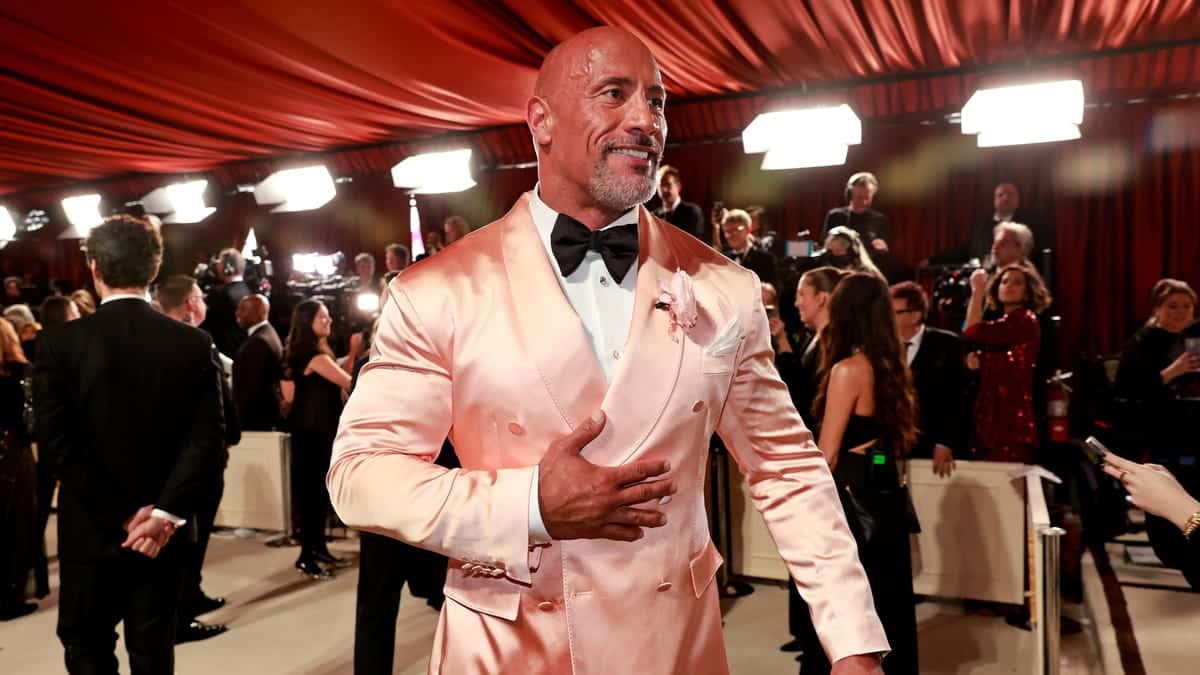 Το The Rock κάνει τεράστια δωρεά για να βοηθήσει τους εντυπωσιακούς ηθοποιούς
