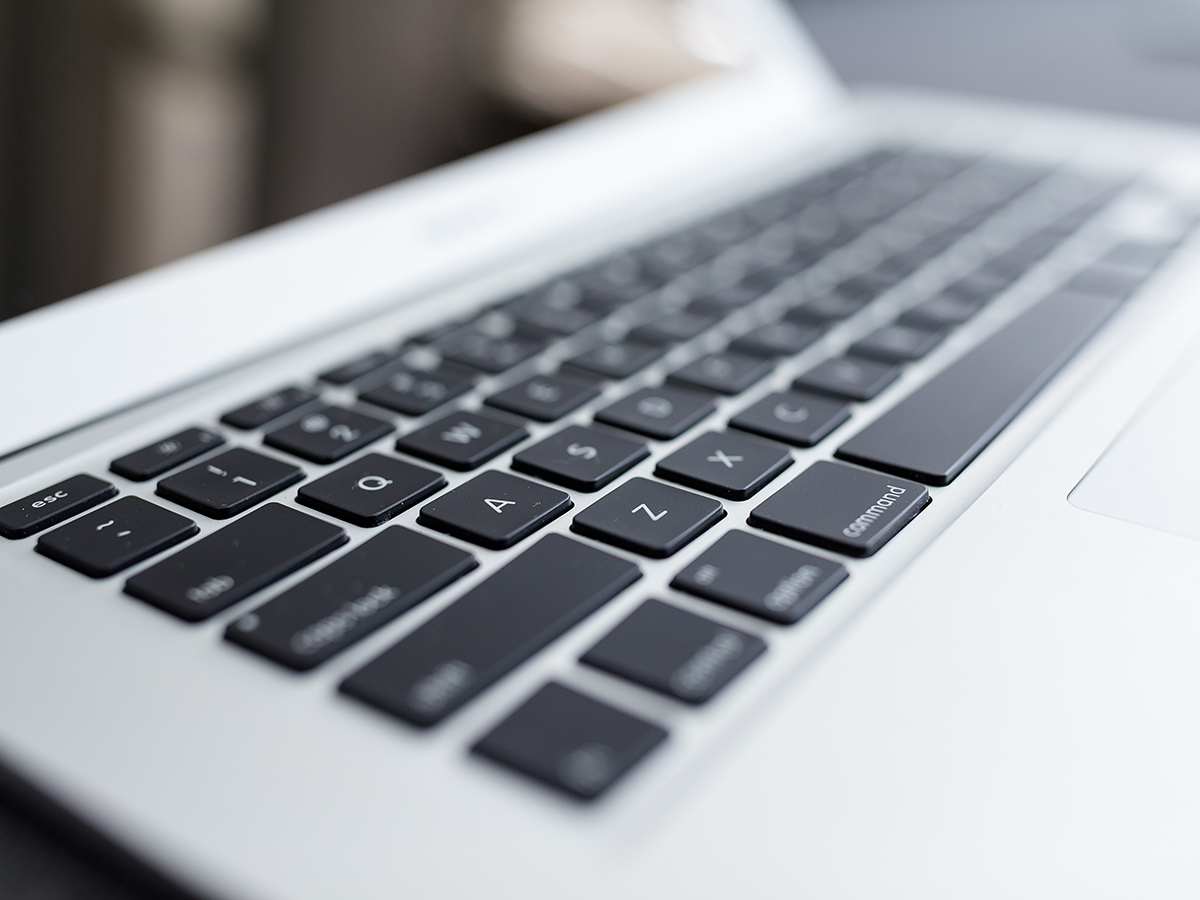 Υπολογιστές: Οι αποστολές μειώνονται κατά 12% το β' τρίμηνο του 2023 - Οικονομικός Ταχυδρόμος