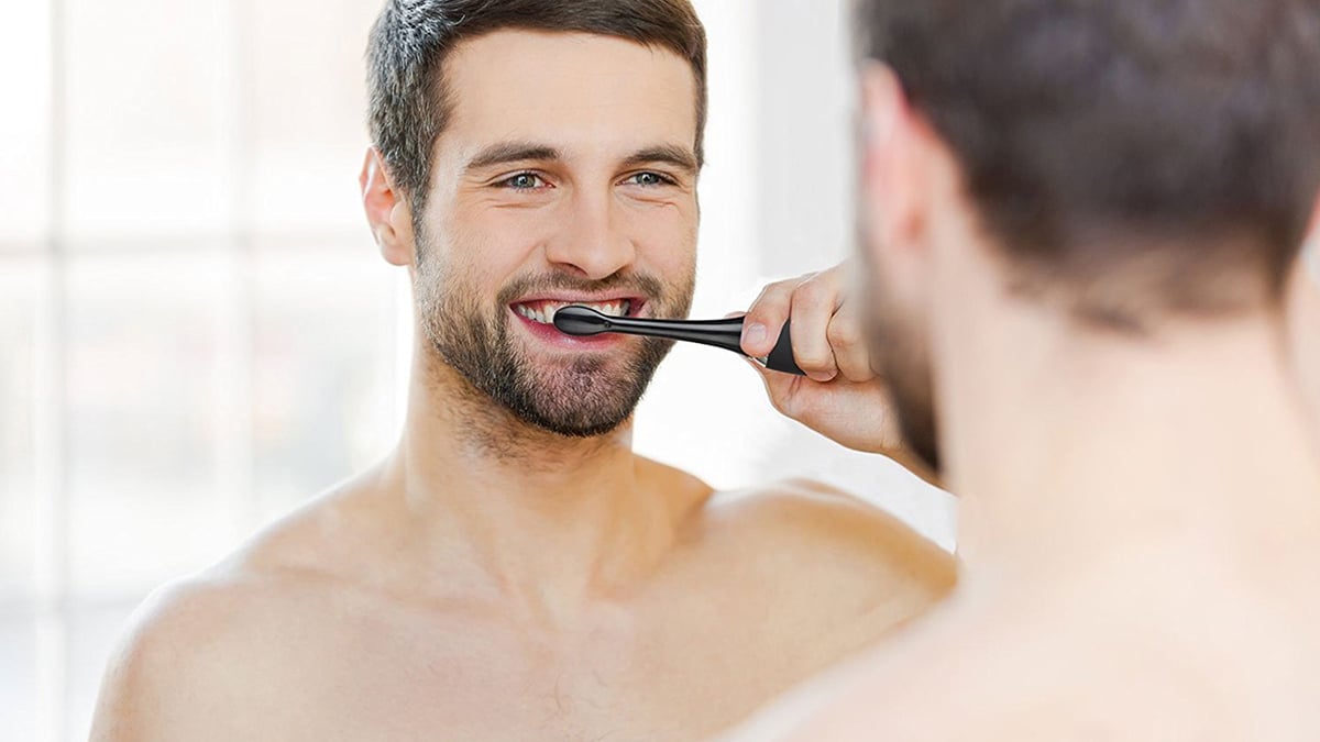 Φωτίστε το χαμόγελό σας με αυτήν την ηλεκτρική οδοντόβουρτσα, που πωλείται για $30
