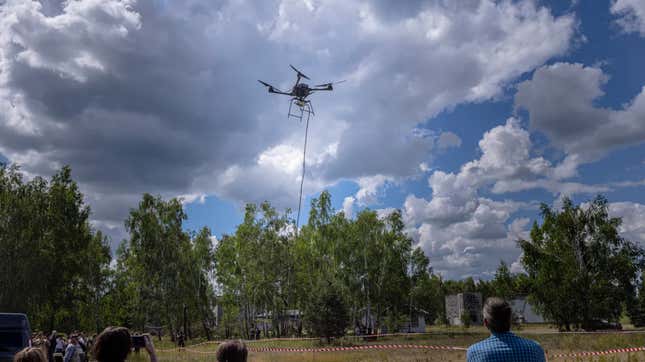 , How Draganfly Drones Are Helping Remove Landmines in Ukraine, TechWar.gr