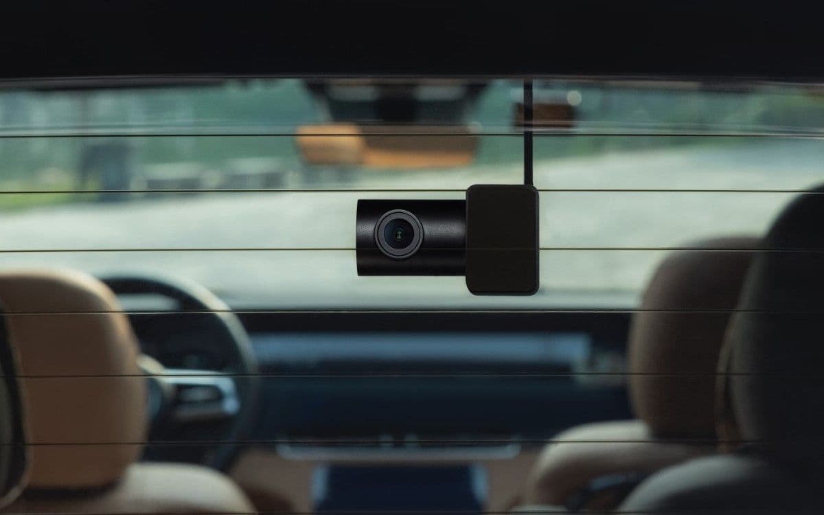 70mai RC12 πίσω κάμερα στο πίσω παράθυρο του αυτοκινήτου