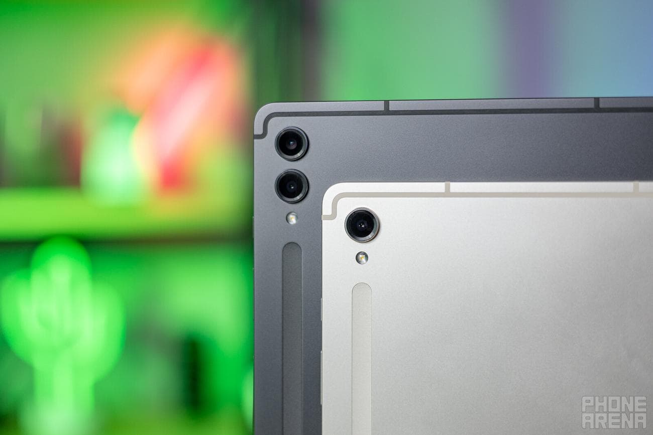 (Πίστωση εικόνας - PhoneArena) - Galaxy Tab S9 Plus εναντίον Galaxy Tab S9: Τι είναι 1,4 ίντσες μεταξύ φίλων;