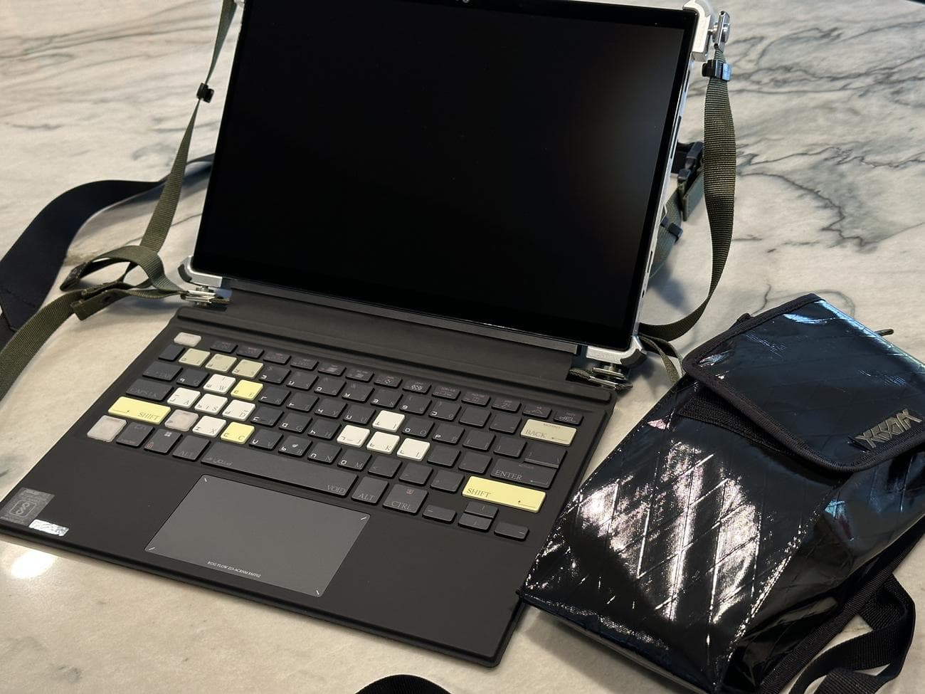 , Ο νέος υπολογιστής του ακρωνύμιου με την Asus είναι ενοχλητικός, αλλά αυτό είναι το θέμα, TechWar.gr