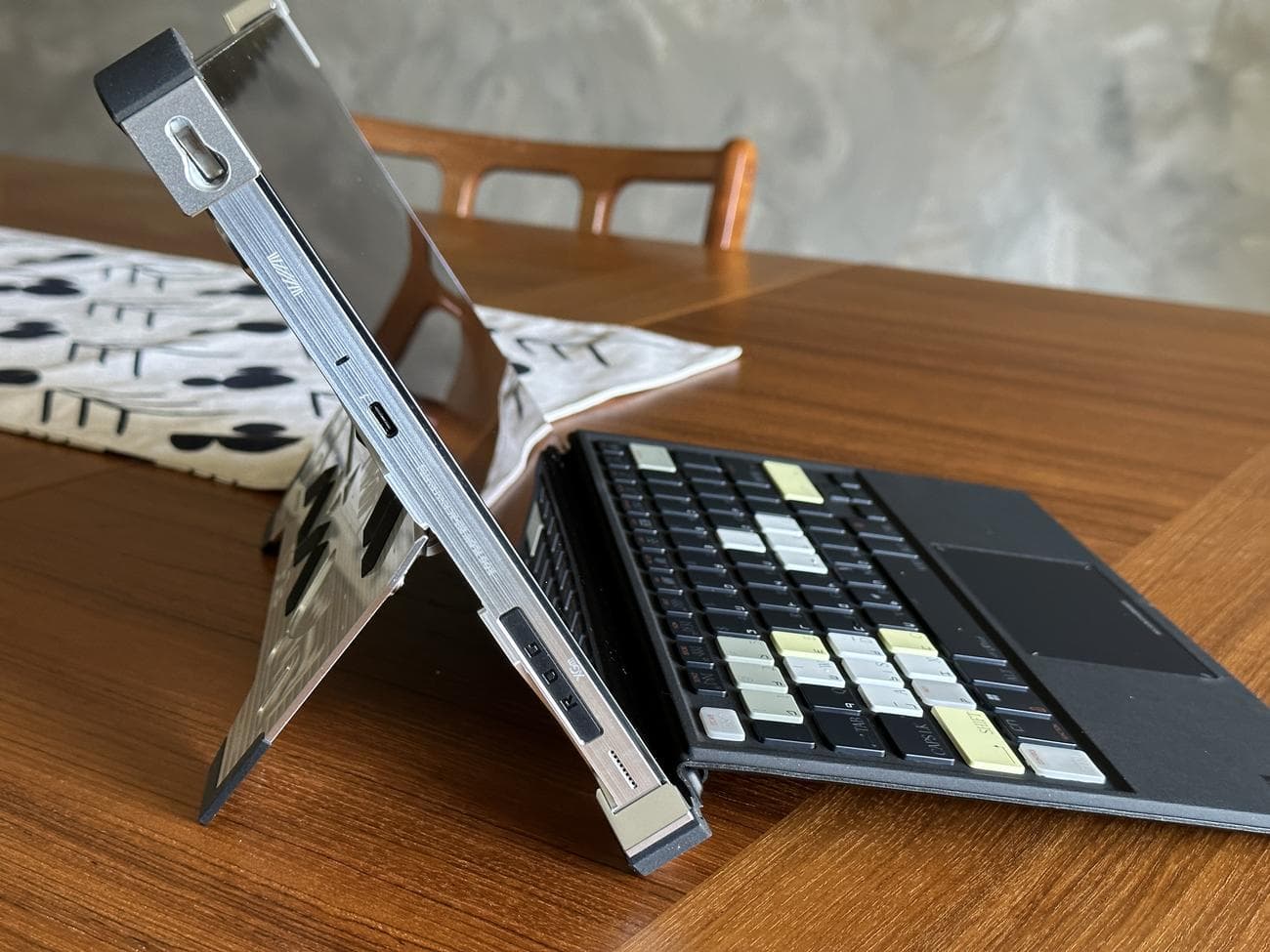 , Ο νέος υπολογιστής του ακρωνύμιου με την Asus είναι ενοχλητικός, αλλά αυτό είναι το θέμα, TechWar.gr