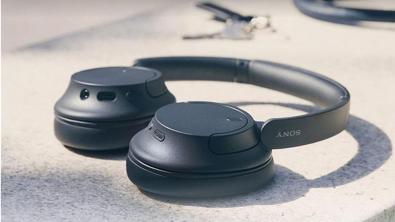 Sony WH CH720N Noise Canceling Wireless Headphones Promo Image