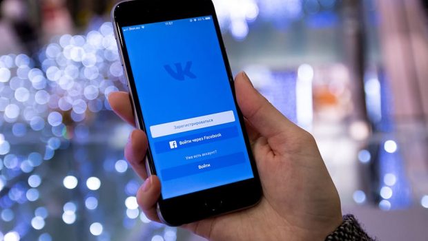 VKontakte: Το «Facebook της Ρωσίας» επιστρέφει στην πατρίδα