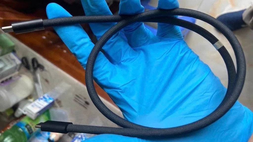 iPhone 15 Pro, iPhone 15 Pro: Ίσως πωλείται προαιρετικά καλώδιο USB-C Thunderbolt