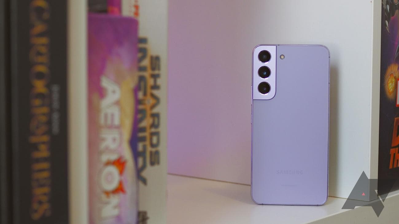 , Battle of the ‘small’ flagships, TechWar.gr