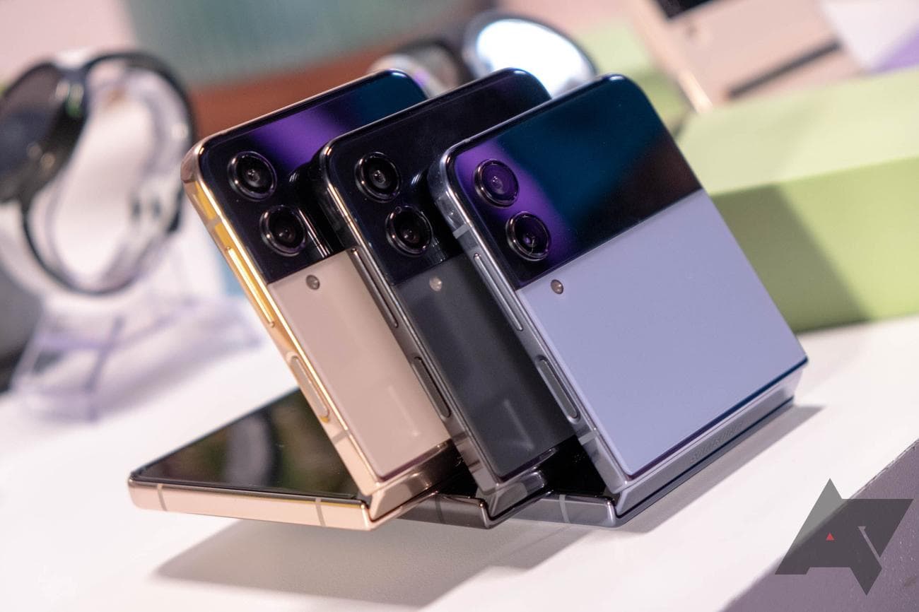 , Samsung Galaxy Z Flip 4 εναντίον Galaxy Z Flip 3: Θα πρέπει να κάνετε αναβάθμιση;, TechWar.gr