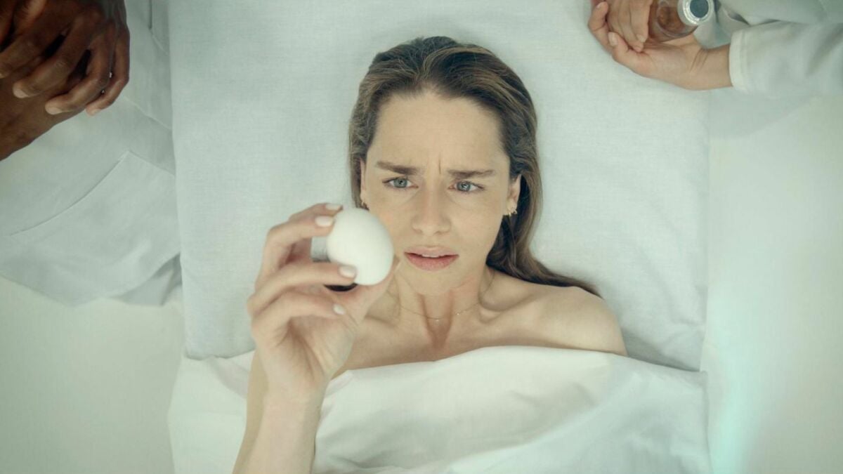 Ανασκόπηση «The Pod Generation»: Η σάτιρα επιστημονικής φαντασίας αντιμετωπίζει την εγκυμοσύνη και την παγίδα αυτοδυναμίας
