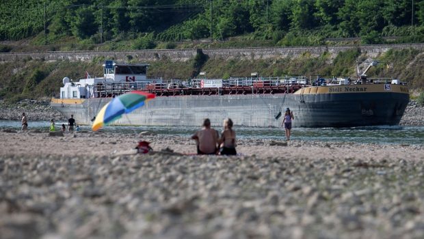 Ελβετία: Νέα δράση ακτιβιστών για το κλίμα διέκοψε την κυκλοφορία στον Ρήνο