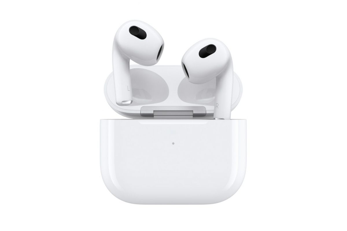 Η Apple πουλά AirPods σε μειωμένη τιμή στο διαδίκτυο
