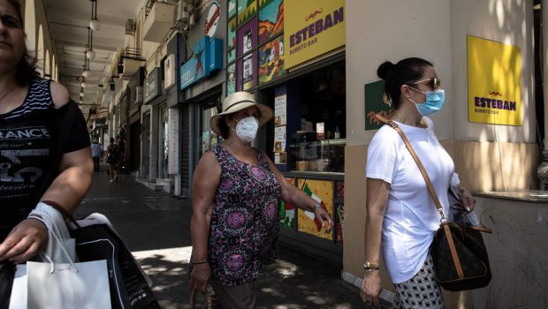 Η επιστροφή της μάσκας | in.gr