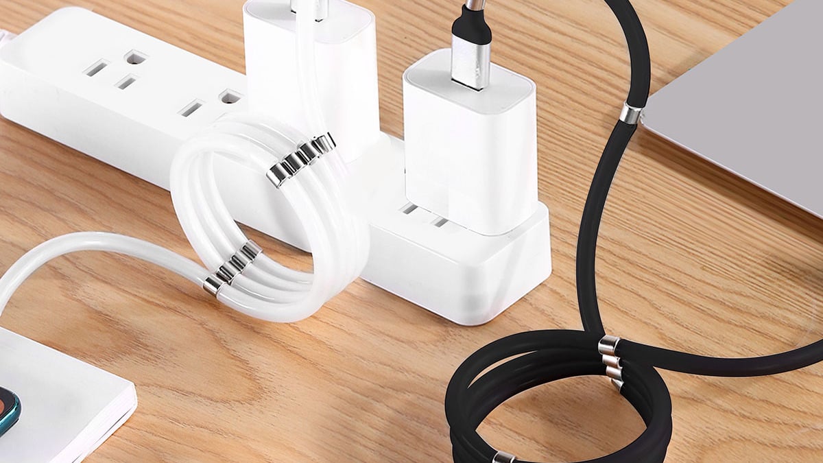 Καλύτερη προσφορά αξεσουάρ για κινητά: Καλώδιο Lightning με αυτοτύλιγμα προς πώληση για 14 $
