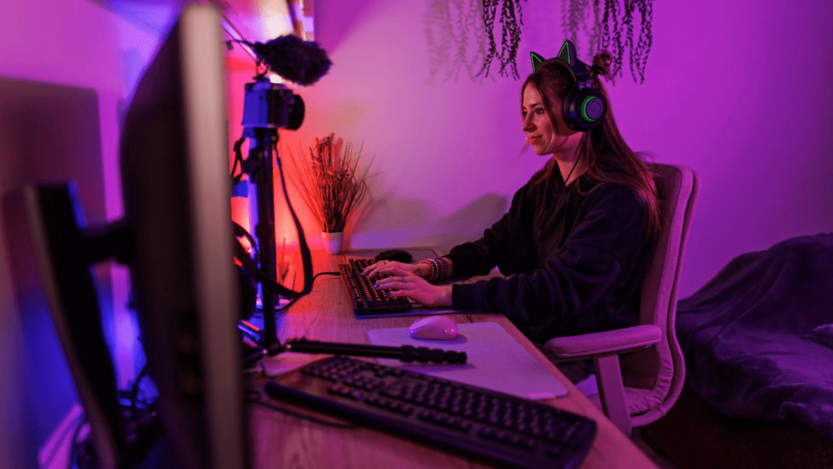 Κερδίστε μια εξαιρετική προσφορά σε μια προκατασκευασμένη εξέδρα παιχνιδιών κατά τη διάρκεια του Intel Gamer Days
