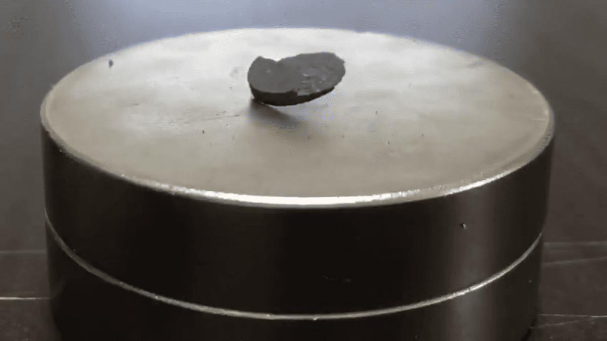 Κορεατικό Πανεπιστήμιο ερευνητής συγγραφέας LK-99 Superconductor Paper
