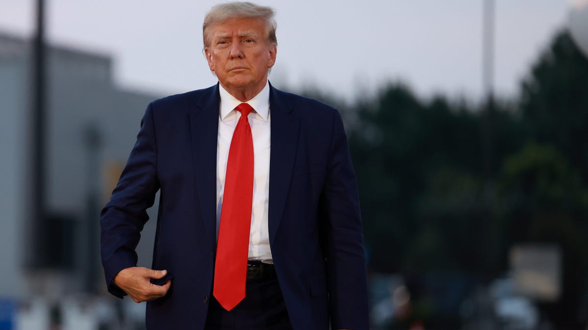 Ο Ντόναλντ Τραμπ επιστρέφει στο Twitter (ή X, όπως το αποκαλεί ο Έλον Μασκ)
