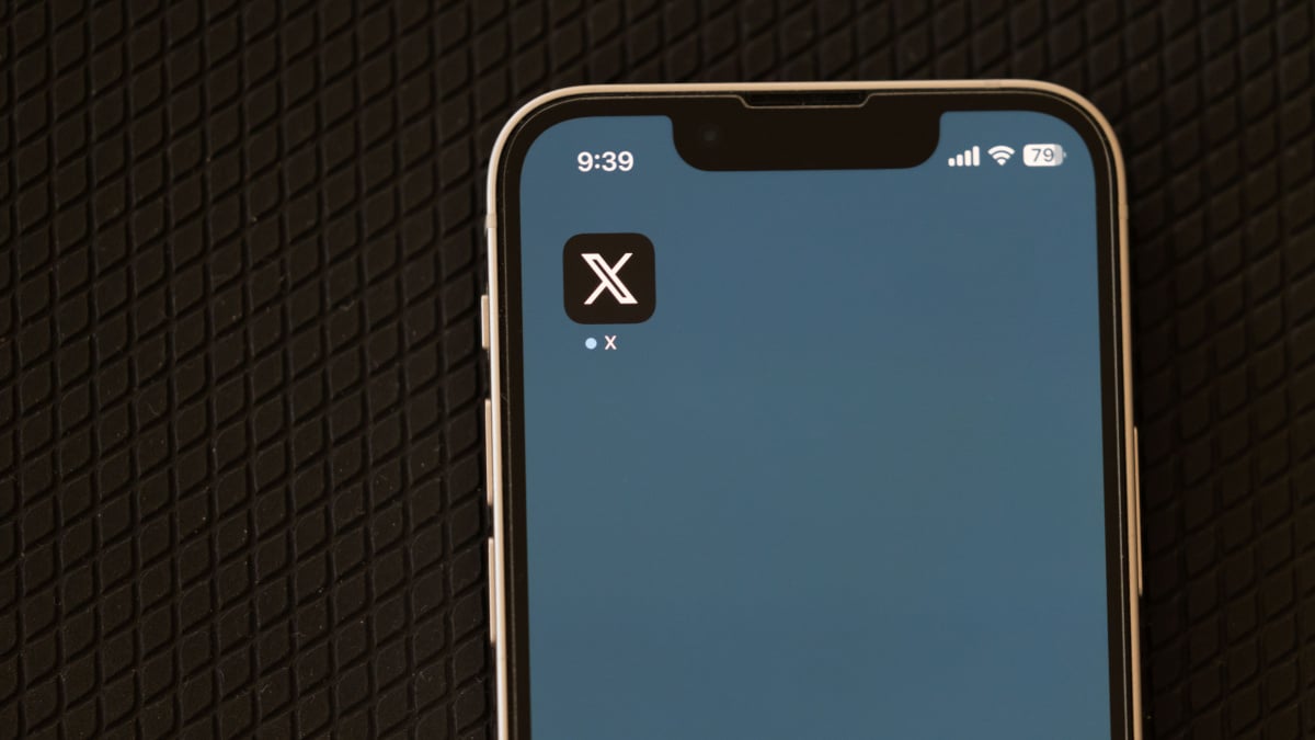 Οι επωνυμίες αναστέλλουν τη διαφήμιση στο X μετά την εμφάνιση διαφημίσεων παράλληλα με το ναζιστικό περιεχόμενο
