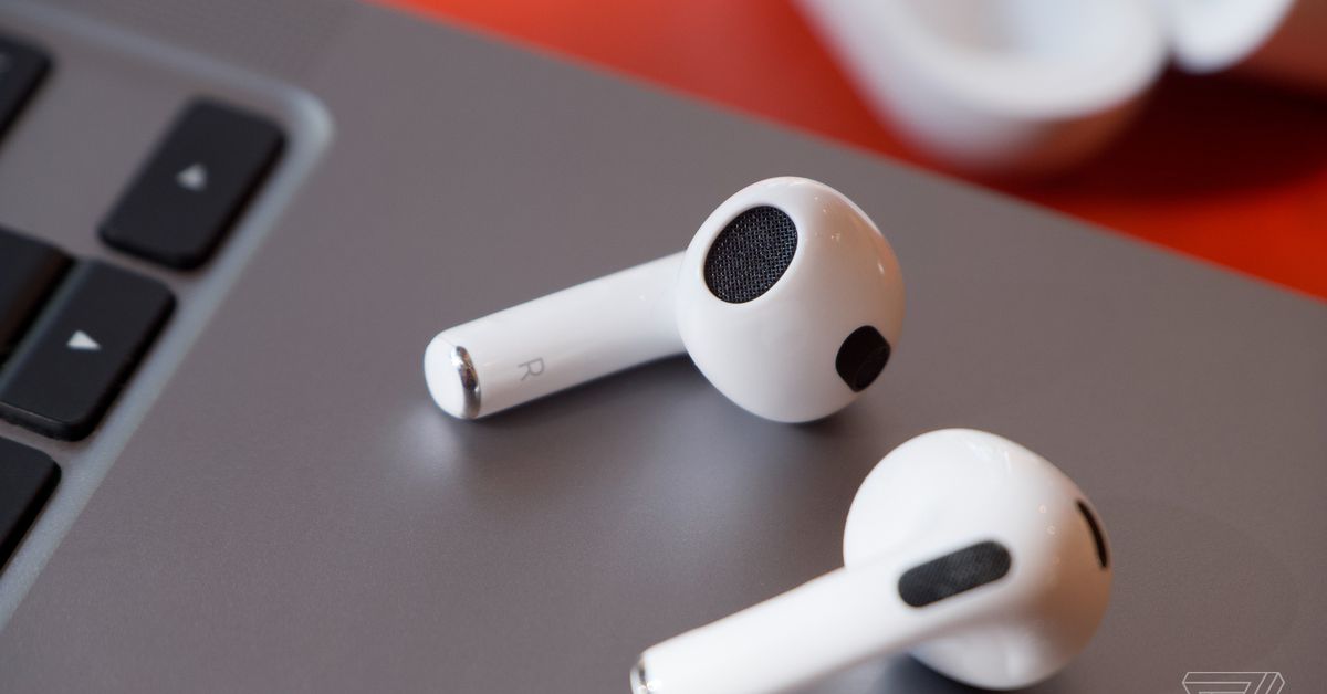 Τα AirPods τρίτης γενιάς της Apple ταιριάζουν με την καλύτερη τιμή τους μέχρι σήμερα
