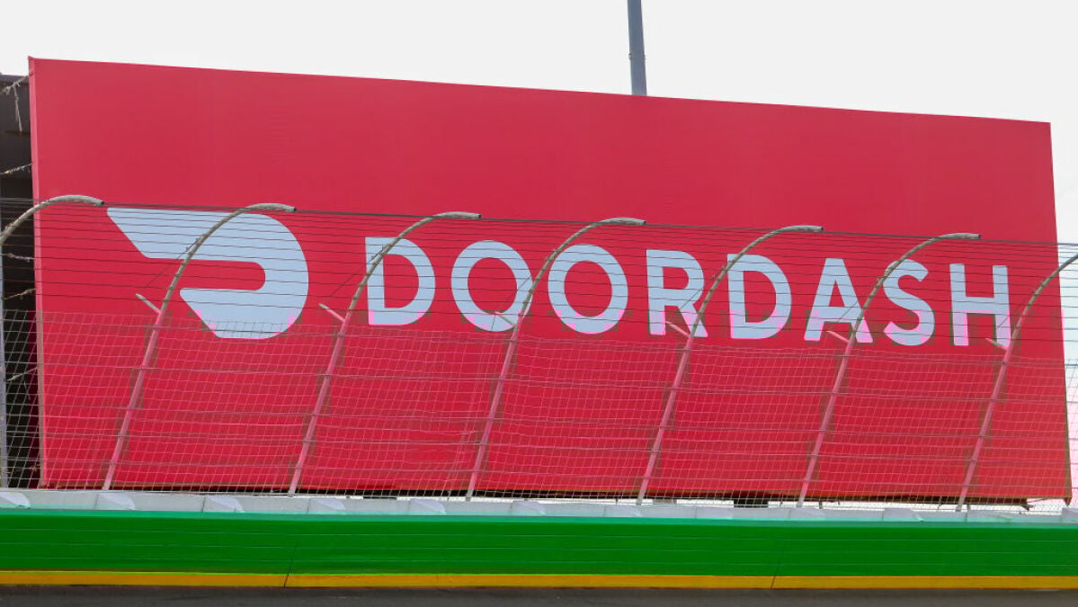 Το DoorDash ωθεί τους χρήστες που δεν αφήνουν συμβουλές
