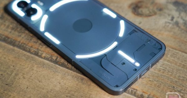 Το Nothing Now έχει μια δευτερεύουσα επωνυμία που ονομάζεται CMF
