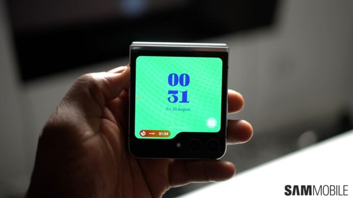 Galaxy Z Flip 5 video review 9