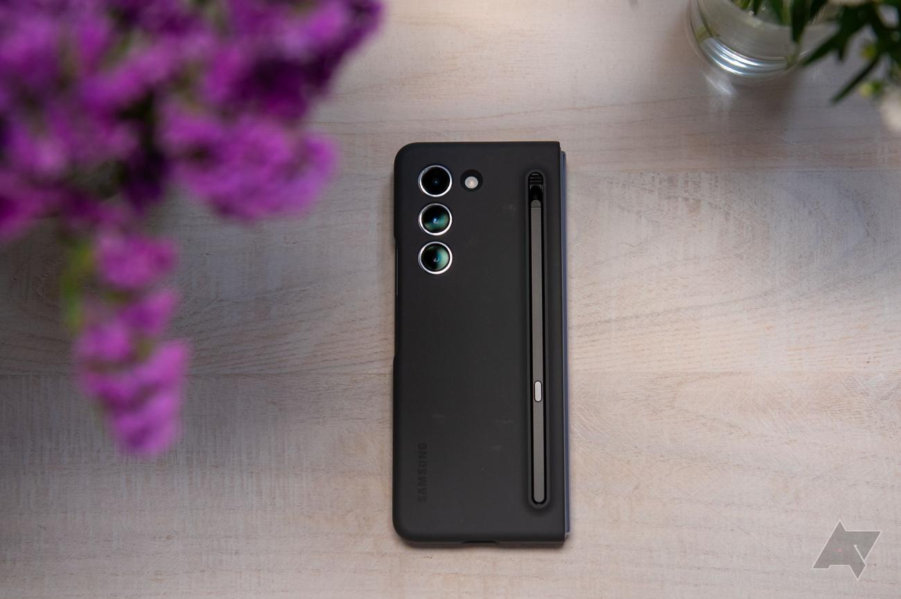 Το Samsung Galaxy Z Fold 5 συνοδεύεται από στυλό S;
