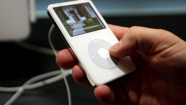 Το ρετρό... αρέσει: iPod πρώτης γενιάς πωλείται για ποσό ρεκόρ