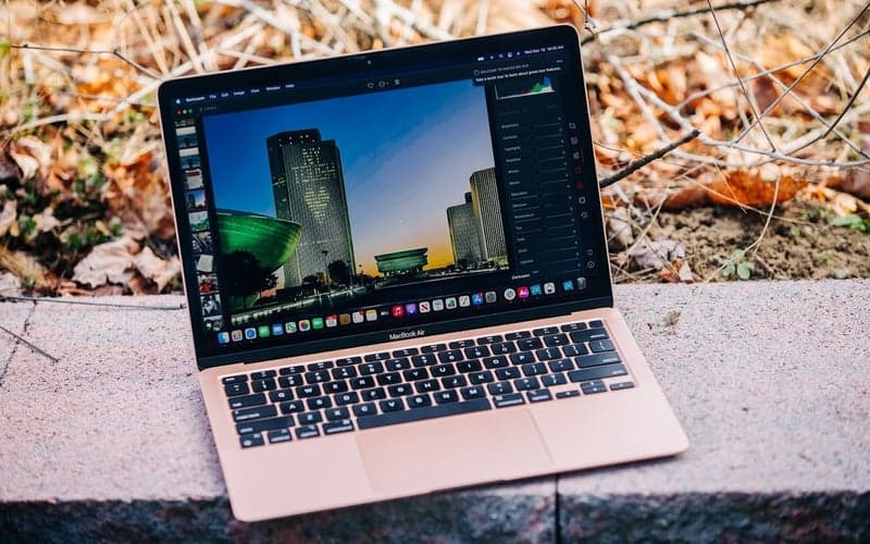 , The best MacBook for college in 2023, TechWar.gr
