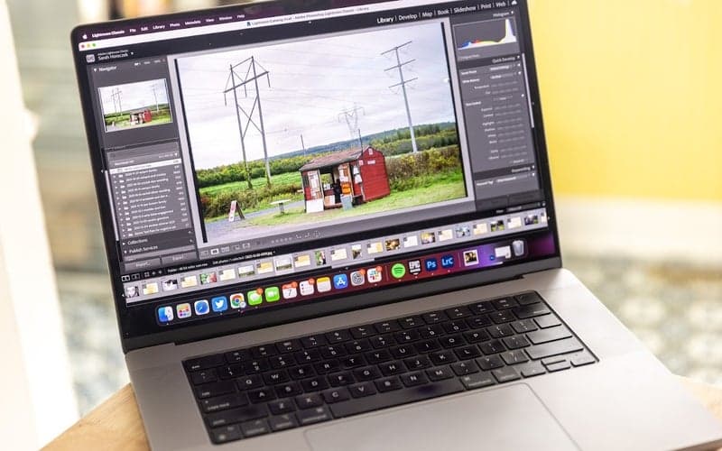 , The best MacBook for college in 2023, TechWar.gr