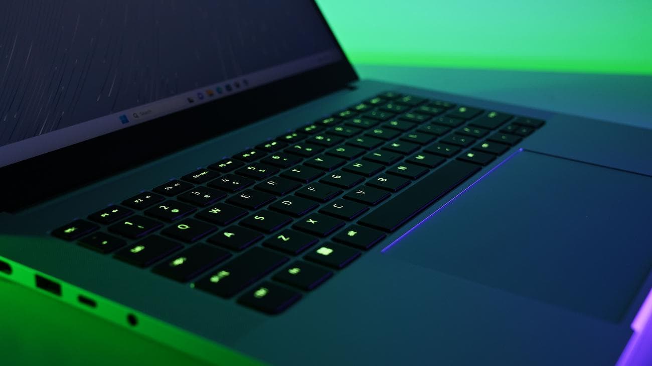 , Razer Blade 14 (2023) Mercury Edition gaming laptop review, TechWar.gr