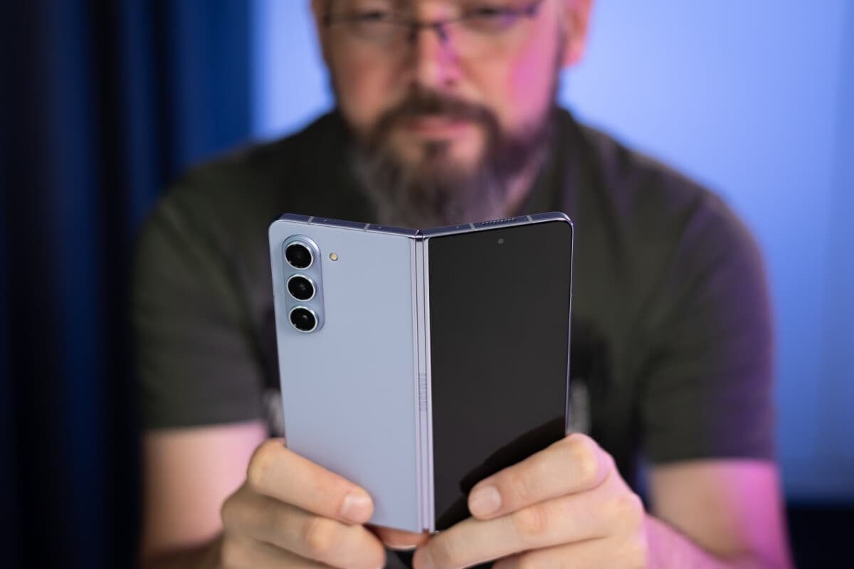 Πώς θα ήταν ένα Galaxy Z Fold 5 Fan Edition;  - Η Samsung μόλις επιβεβαίωσε κατά λάθος το επικείμενο Galaxy Buds FE που ακυρώνει τον θόρυβο