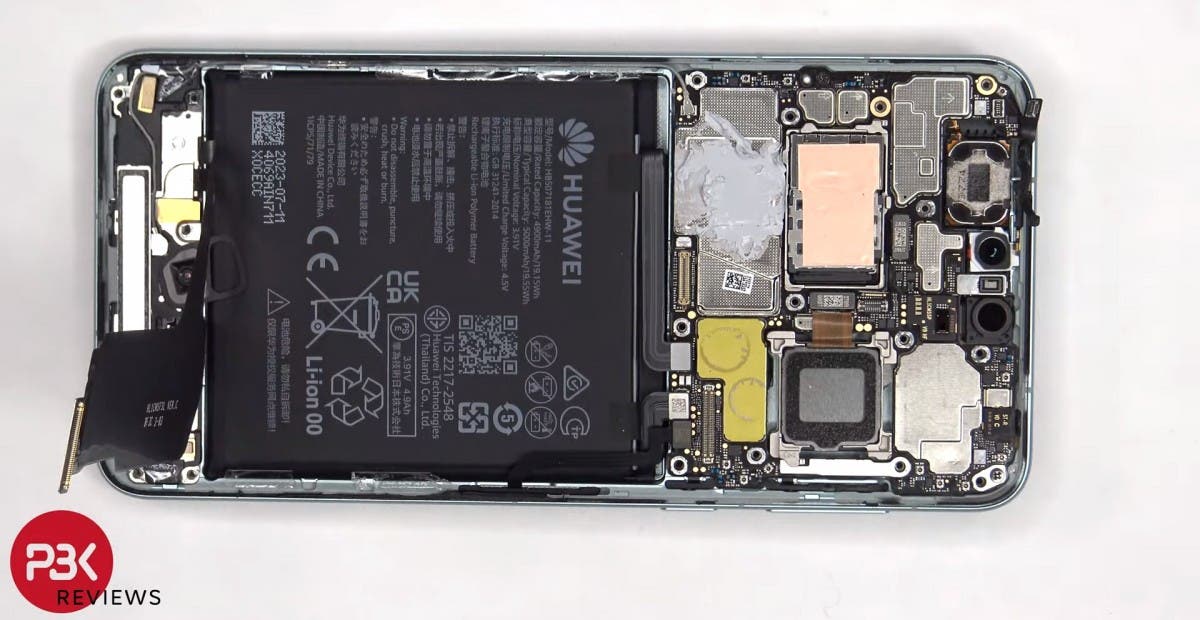 Huawei Mate 60 Pro: teardown αποκαλύπτει κάτι που δεν έπρεπε να είναι εκεί