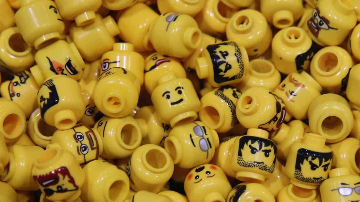 Lego Backtracks στο σχέδιο για χρήση ανακυκλωμένου πλαστικού για τούβλα
