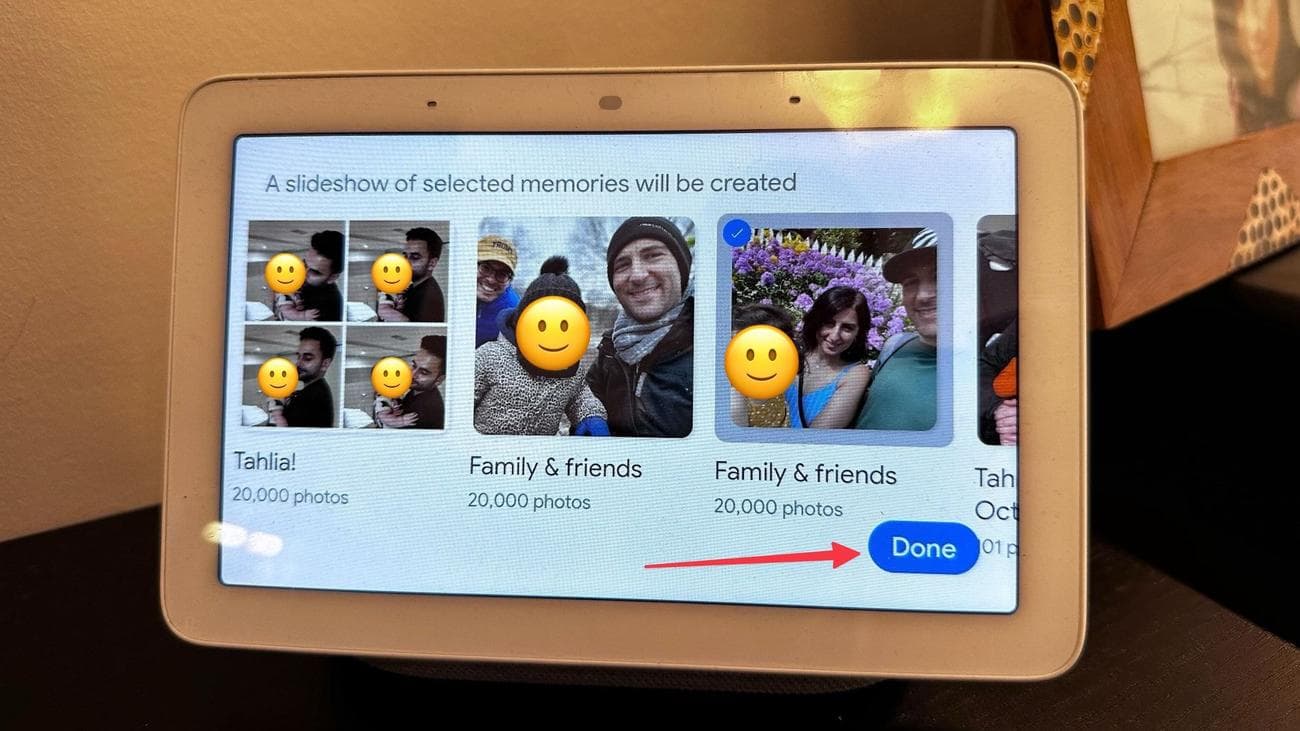 Έξυπνη οθόνη Google που εμφανίζει το μενού επιλογής άλμπουμ