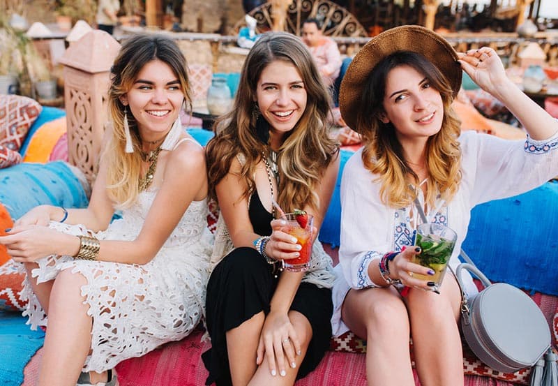 , 10 Ways to Make Some Consistent Extra Money as a Intrior Designer, TechWar.gr