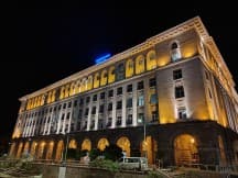 , Nothing Phone (2) vs. OnePlus 11, TechWar.gr