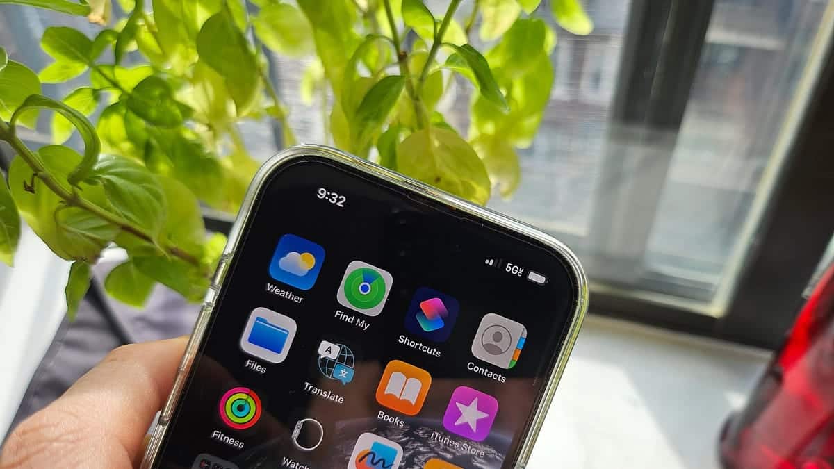Η Apple δεν θα κατασκευάσει τα δικά της μόντεμ 5G σύντομα
